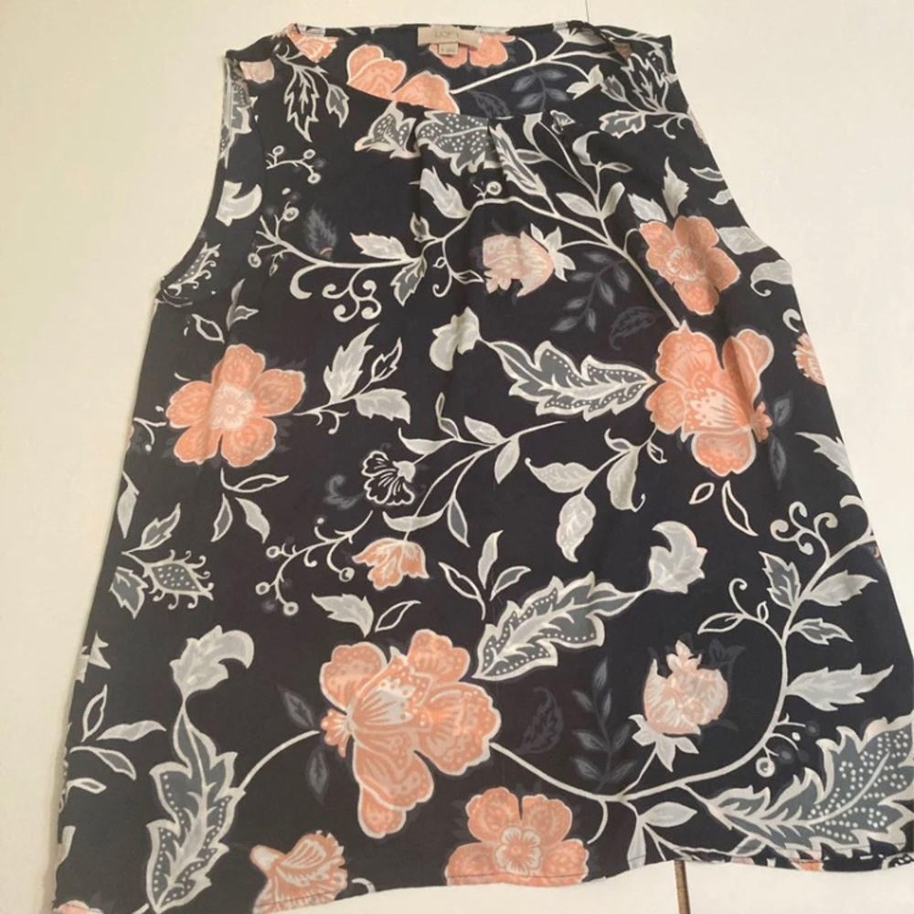 Women’s LOFT Medium Sleeveless Blouse